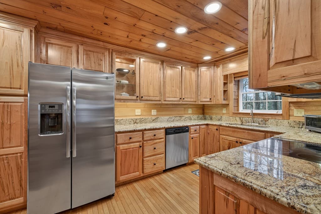 317 Collins Creek Road, Hiawassee GA 30546 - Photo