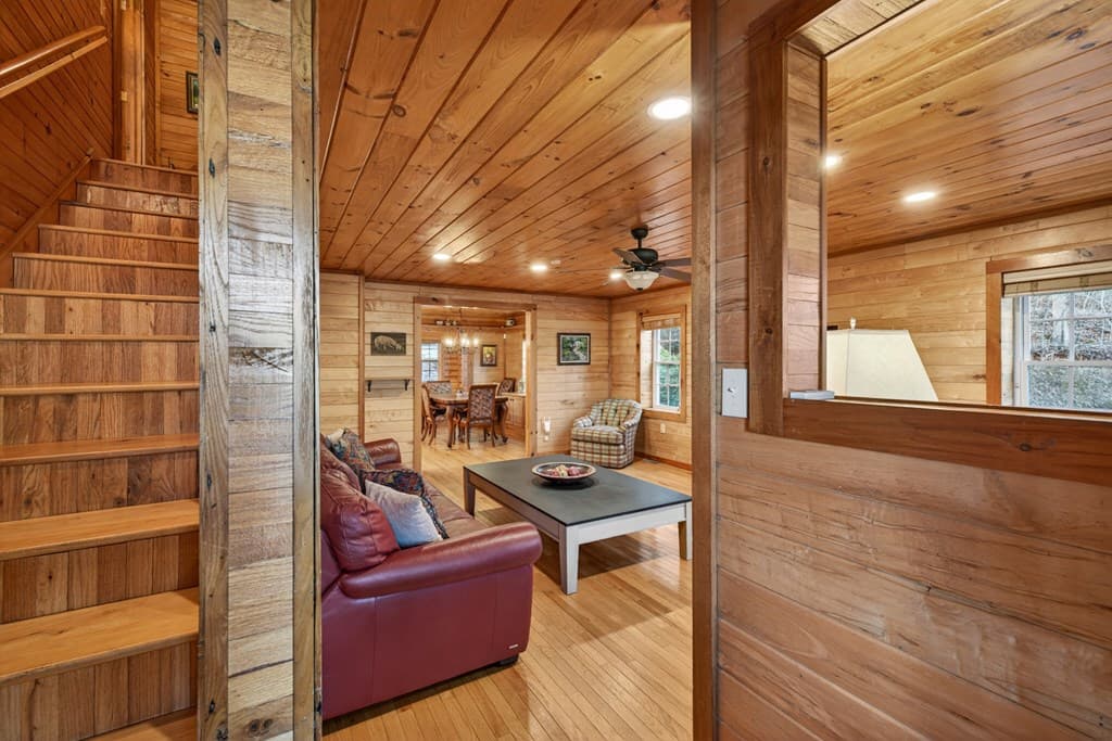 317 Collins Creek Road, Hiawassee GA 30546 - Photo