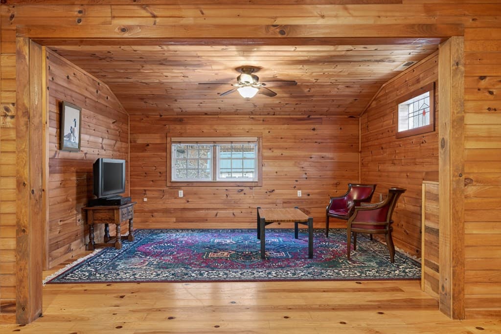 317 Collins Creek Road, Hiawassee GA 30546 - Photo