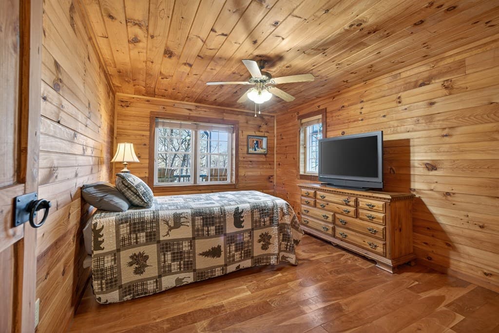 317 Collins Creek Road, Hiawassee GA 30546 - Photo