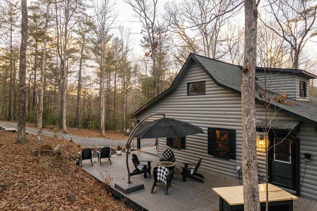 31 Highland Hammock Drive, Blue Ridge GA 30513 - Photo