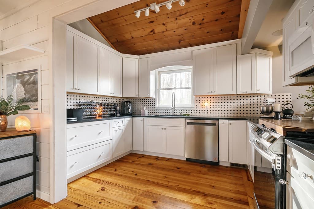 31 Highland Hammock Drive, Blue Ridge GA 30513 - Photo