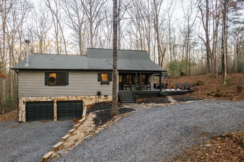 31 Highland Hammock Drive, Blue Ridge GA 30513 - Photo