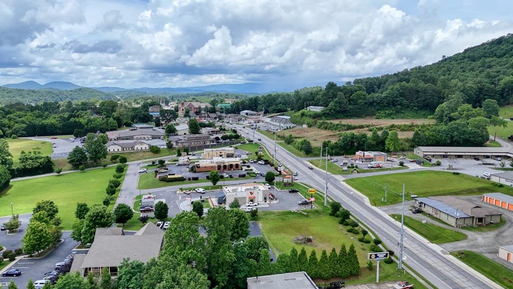 TR 3 Four Seasons Village, Hiawassee GA 30546 - Photo