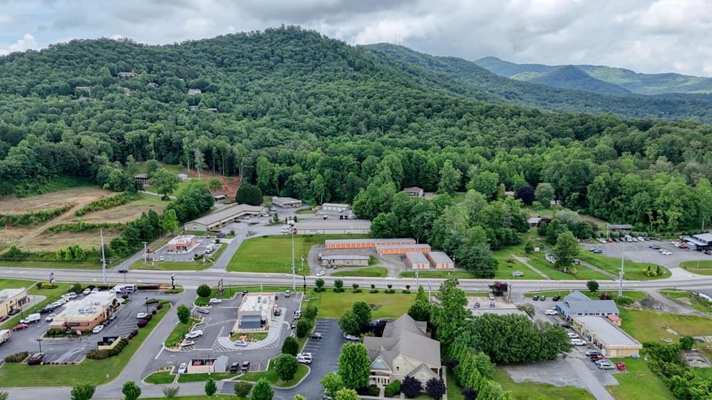 TR 3 Four Seasons Village, Hiawassee GA 30546 - Photo