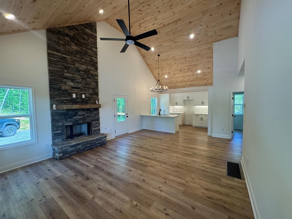 9 Nottaway Lane, Young Harris GA 30582 - Primary photo