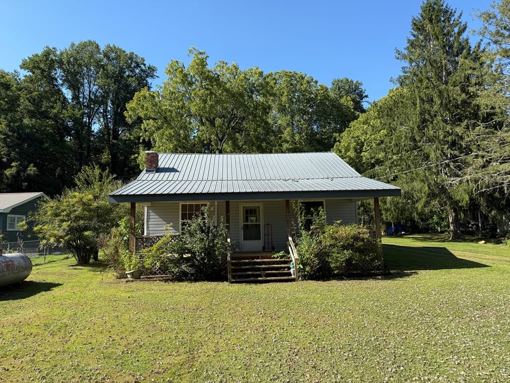 110 Fisher Street, Andrews NC 28901 - Photo