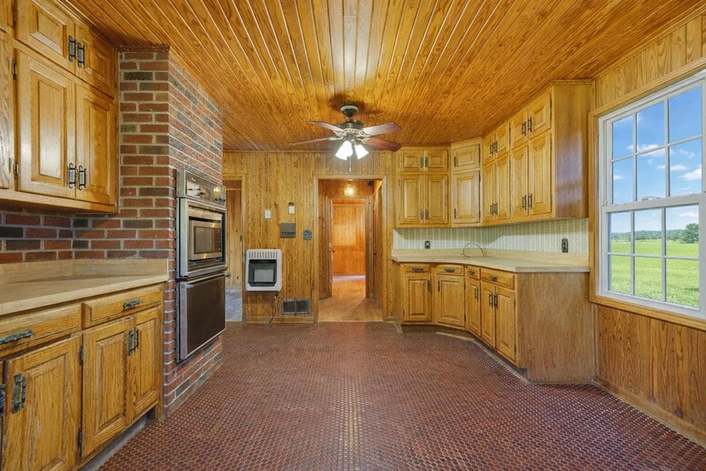 195 River Street, Ellijay GA 30540 - Photo