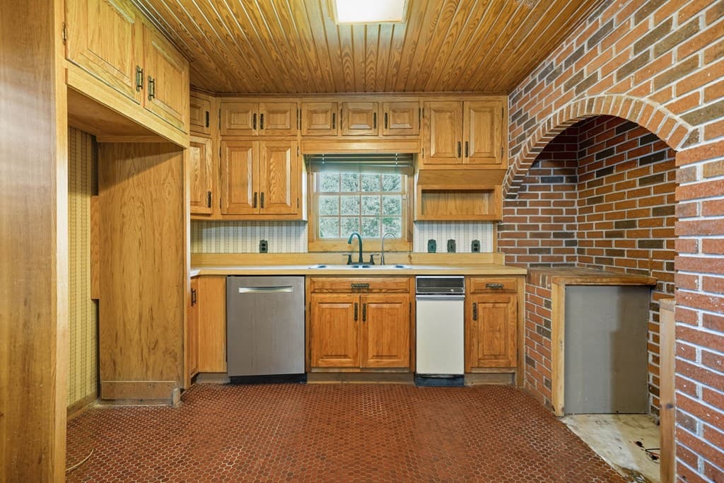 195 River Street, Ellijay GA 30540 - Photo