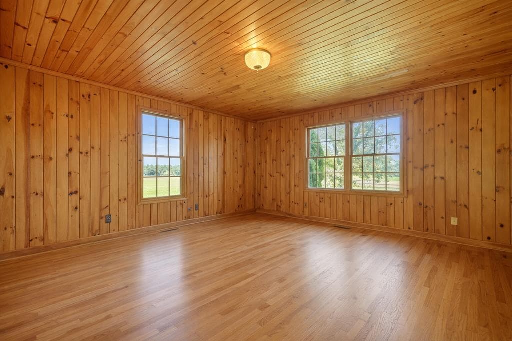 195 River Street, Ellijay GA 30540 - Photo