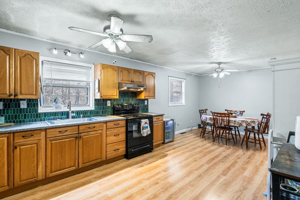 2906 Douthit Road, Mineral Bluff GA 30559 - Photo