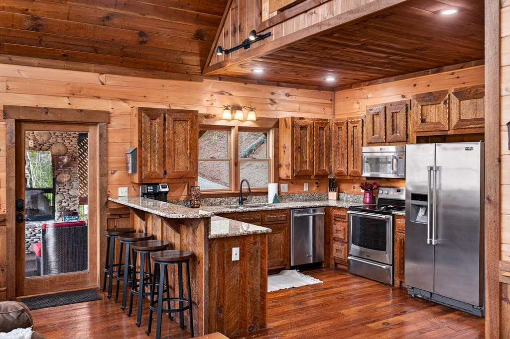 40 Adelaide Trail, Blue Ridge GA 30513 - Photo