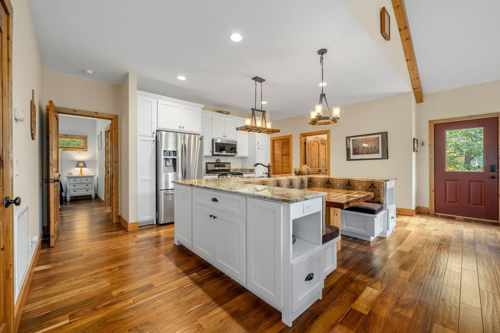 292 Silver Fox Trail, Blue Ridge GA 30513 - Photo