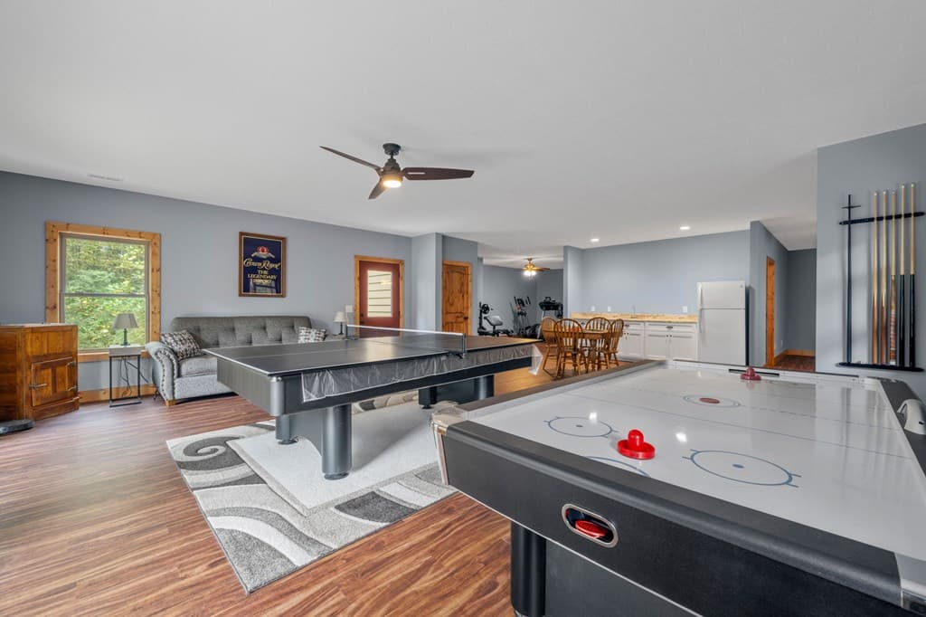292 Silver Fox Trail, Blue Ridge GA 30513 - Photo
