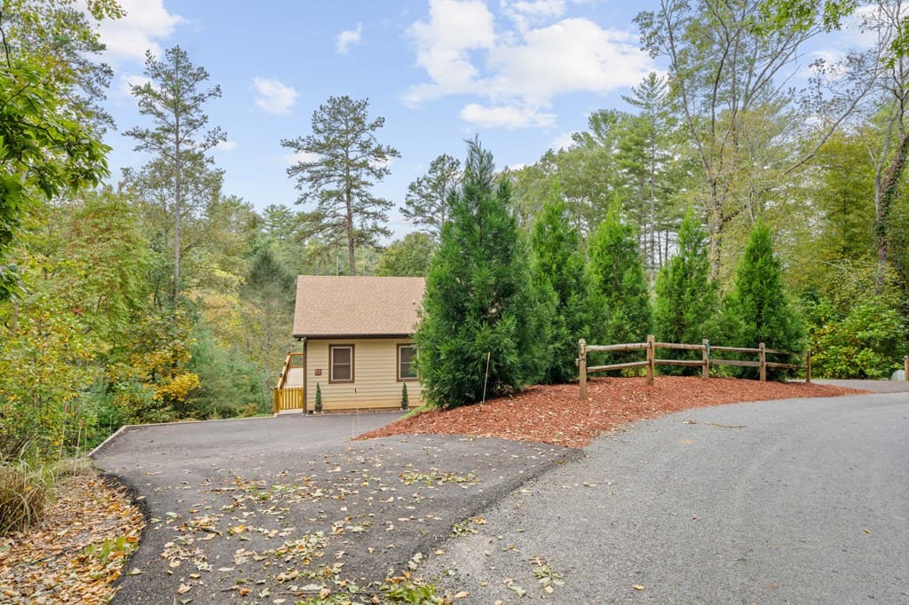 292 Silver Fox Trail, Blue Ridge GA 30513 - Photo