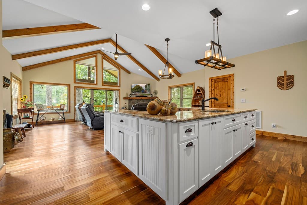292 Silver Fox Trail, Blue Ridge GA 30513 - Photo