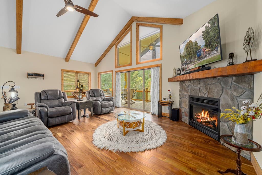 292 Silver Fox Trail, Blue Ridge GA 30513 - Photo