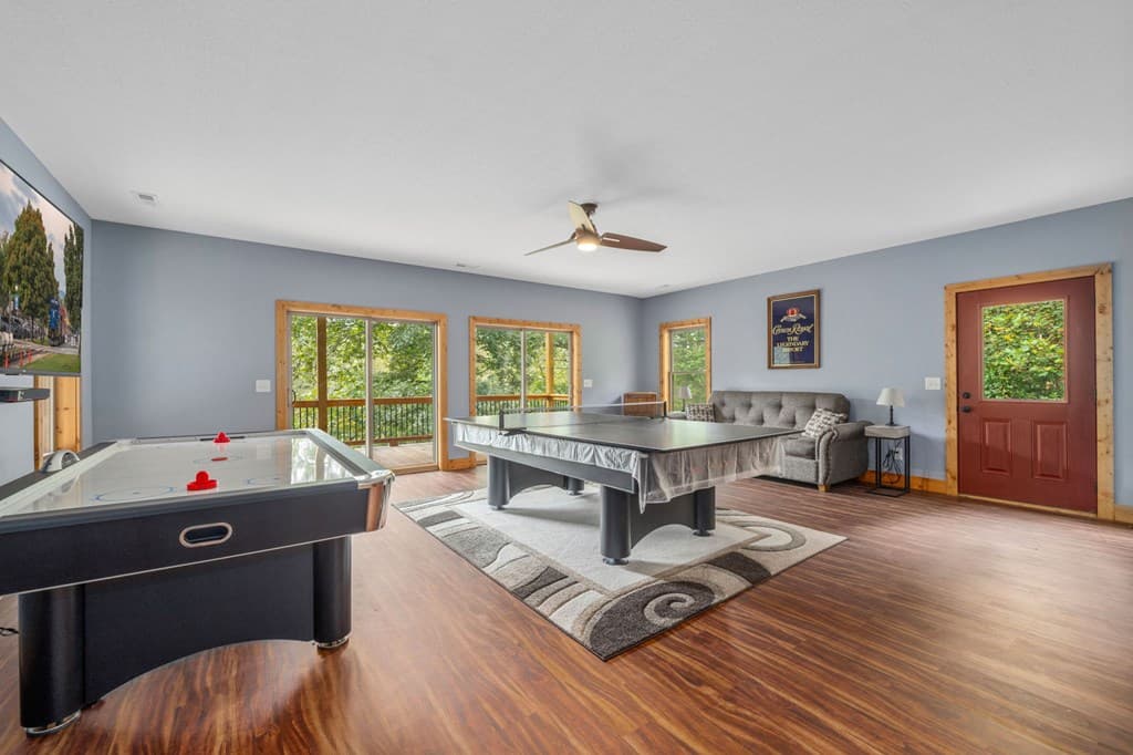 292 Silver Fox Trail, Blue Ridge GA 30513 - Photo