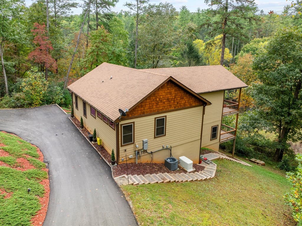 292 Silver Fox Trail, Blue Ridge GA 30513 - Photo