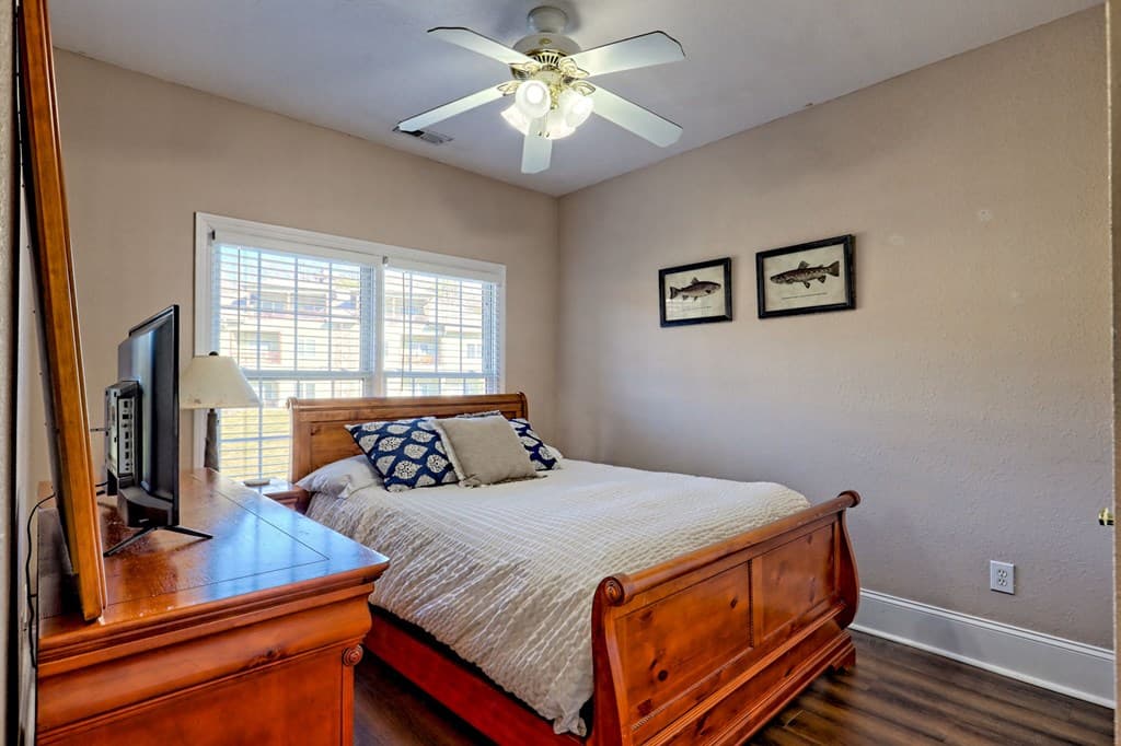 1688 Lakeview Drive 1d, Young Harris GA 30582 - Photo