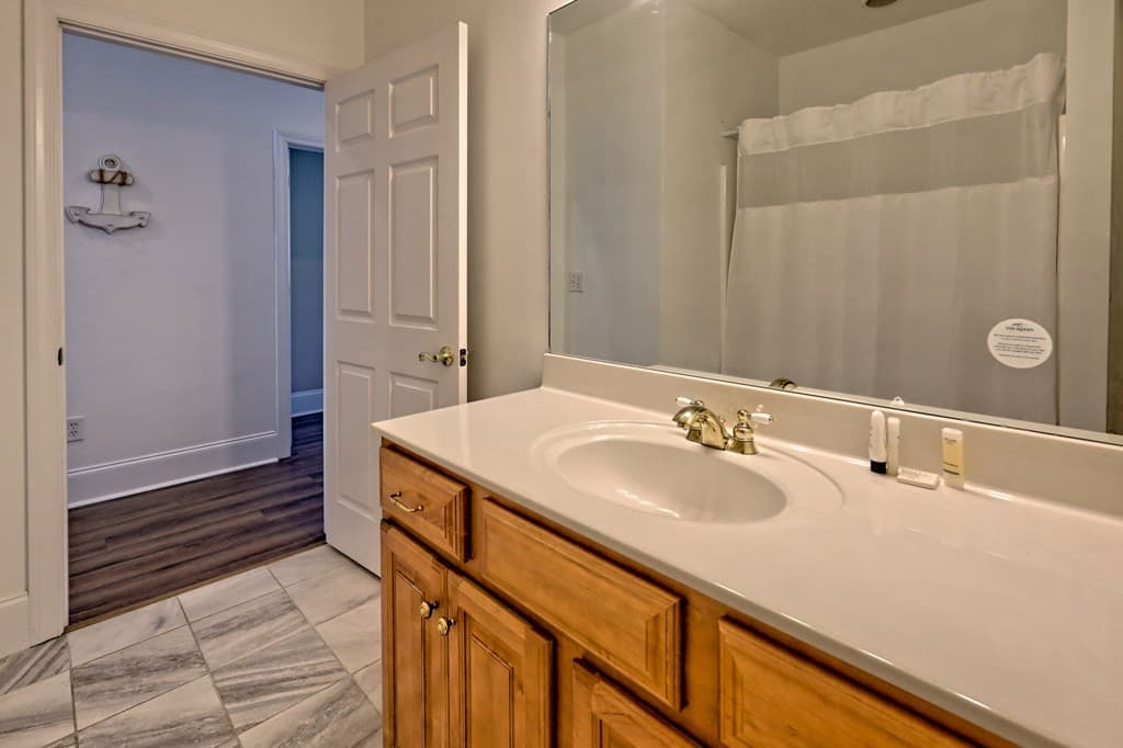 1688 Lakeview Drive 1d, Young Harris GA 30582 - Photo