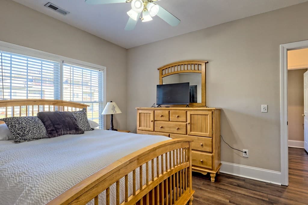 1688 Lakeview Drive 1d, Young Harris GA 30582 - Photo