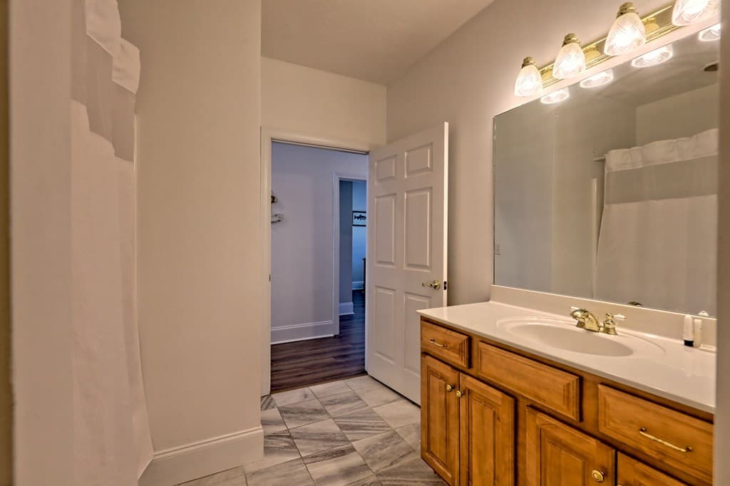 1688 Lakeview Drive 1d, Young Harris GA 30582 - Photo