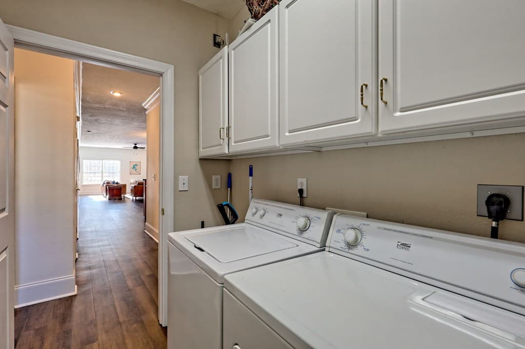 1688 Lakeview Drive 1d, Young Harris GA 30582 - Photo