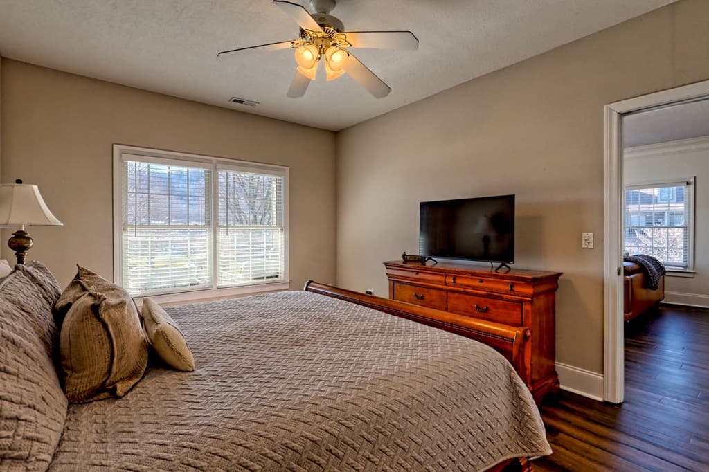 1688 Lakeview Drive 1d, Young Harris GA 30582 - Photo