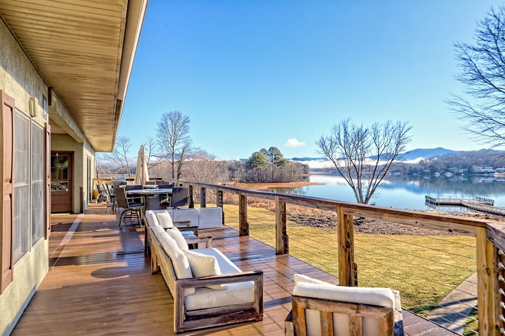 1688 Lakeview Drive 1d, Young Harris GA 30582 - Photo