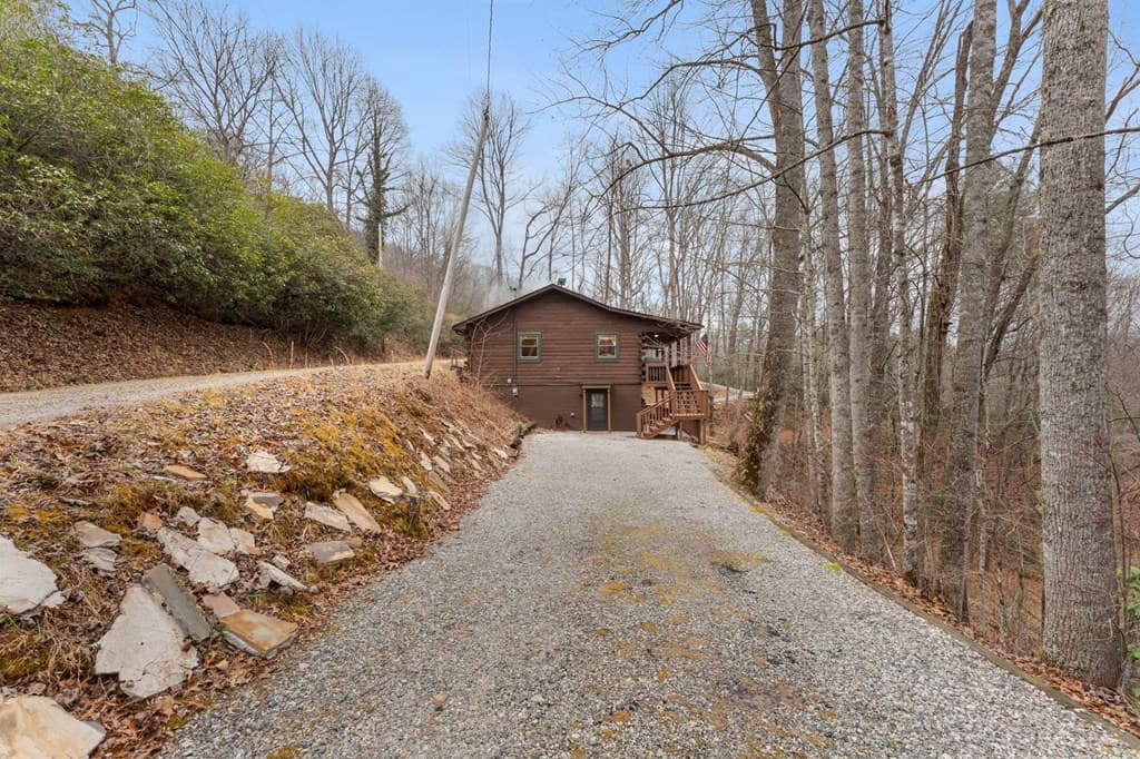451 Summit Road, Otto NC 28763 - Photo