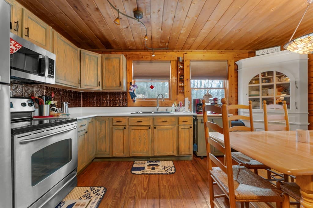 451 Summit Road, Otto NC 28763 - Photo