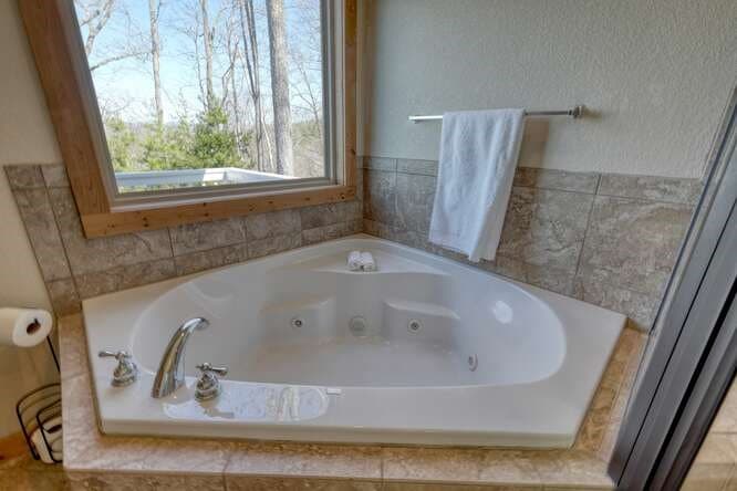 2081 Gallatin Road, Young Harris GA 30582 - Photo