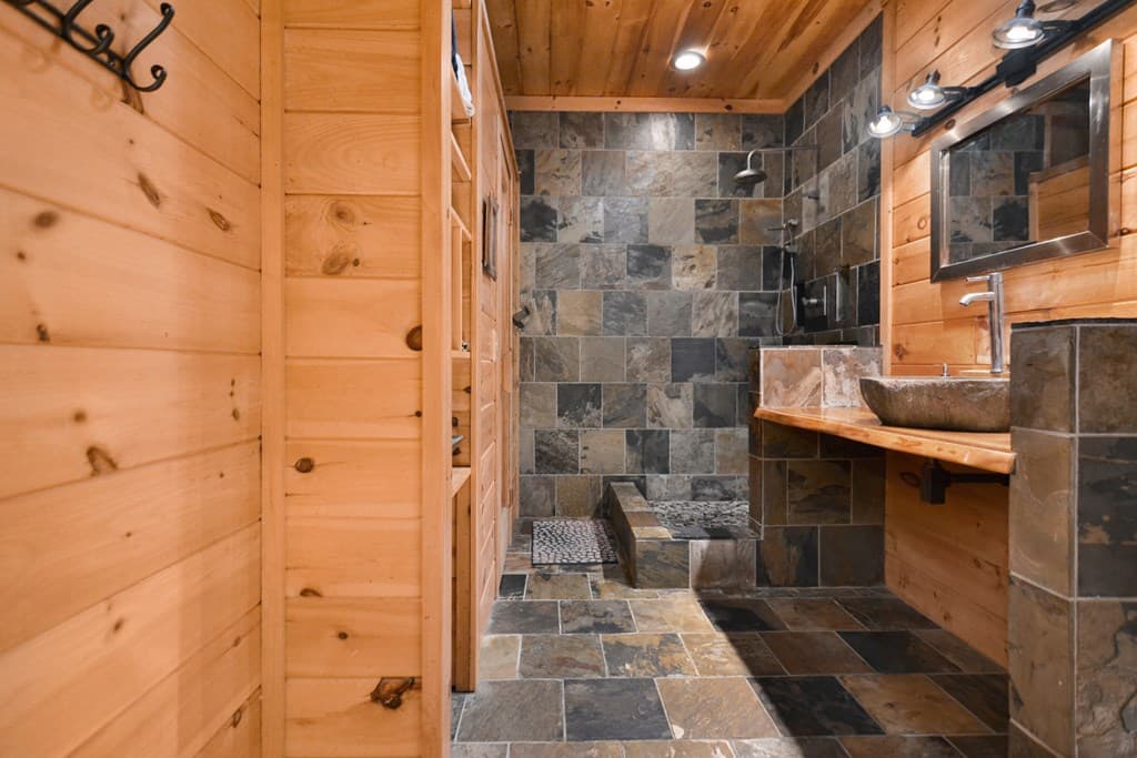 305 Skybound Road, Blue Ridge GA 30513 - Photo