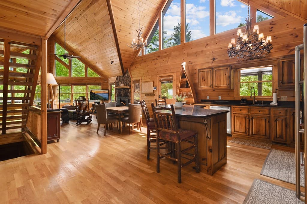 305 Skybound Road, Blue Ridge GA 30513 - Photo