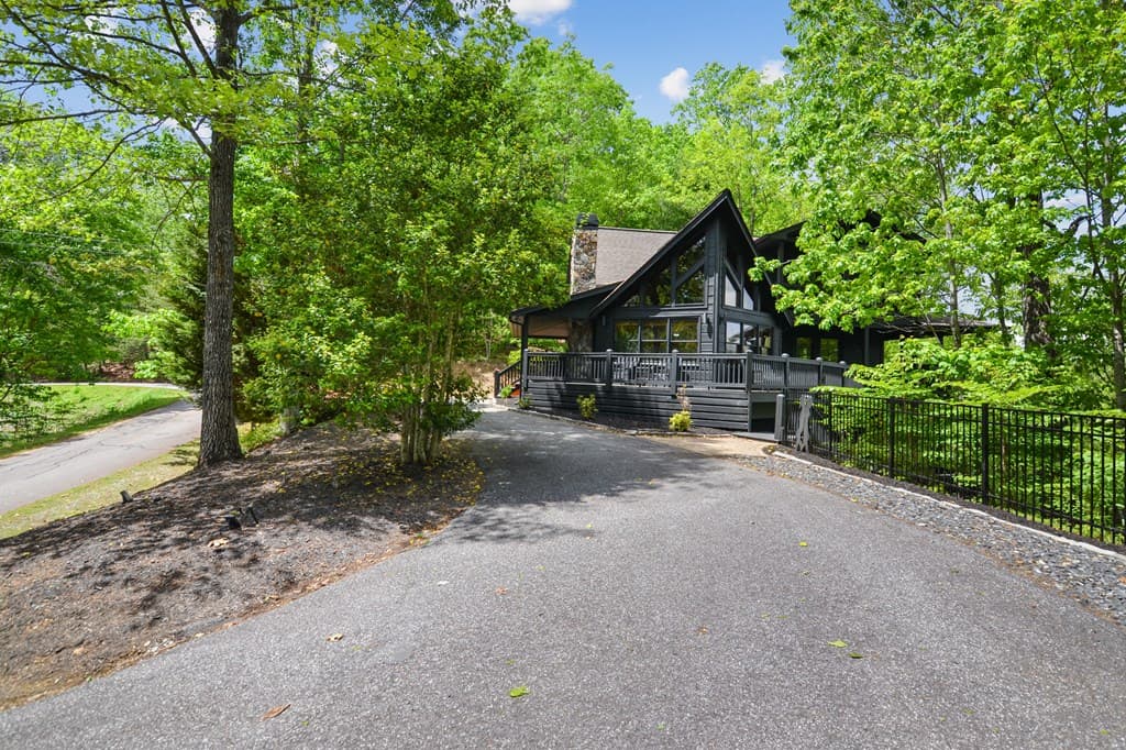 305 Skybound Road, Blue Ridge GA 30513 - Photo
