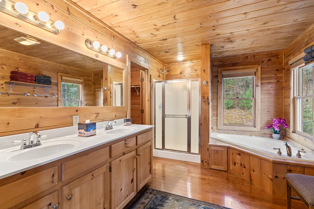 131 Toccoa Overlook Lane, Blue Ridge GA 30513 - Photo