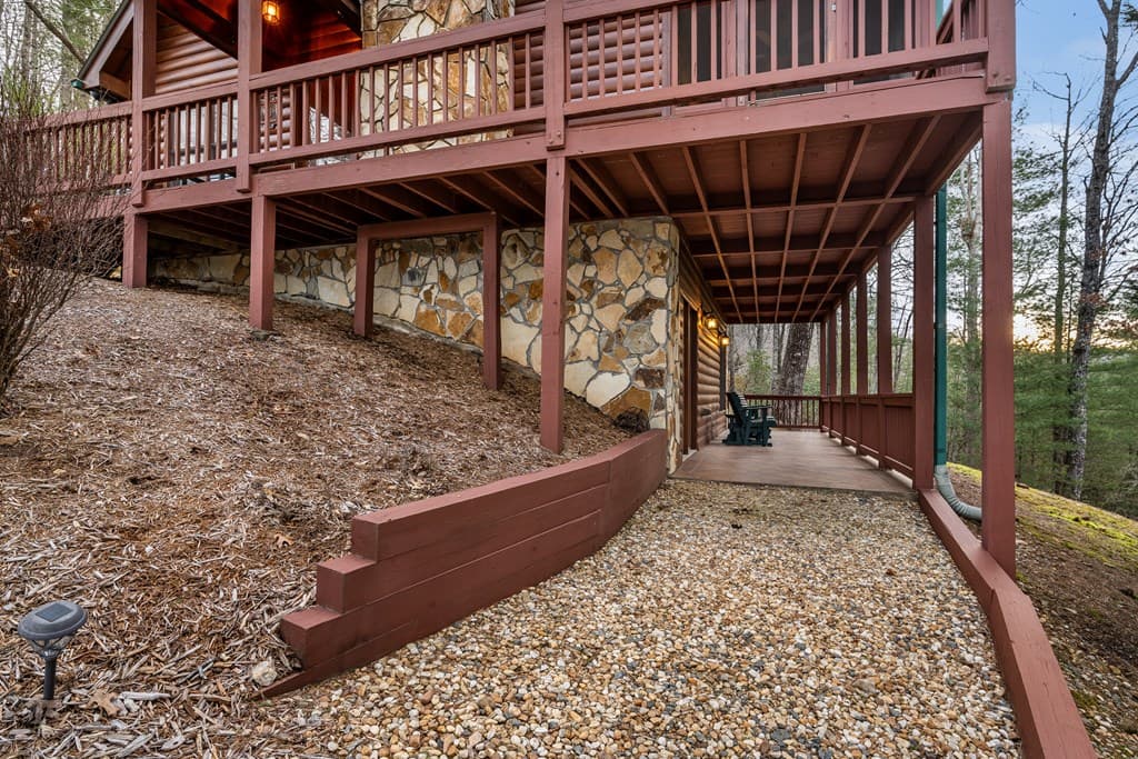 131 Toccoa Overlook Lane, Blue Ridge GA 30513 - Photo