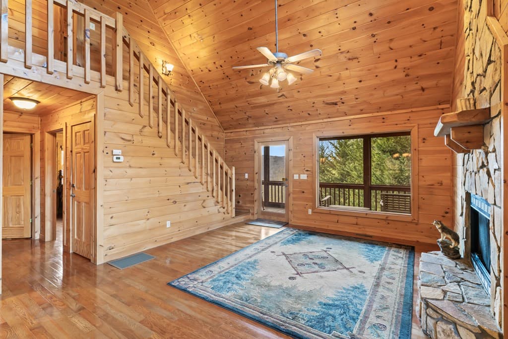 131 Toccoa Overlook Lane, Blue Ridge GA 30513 - Photo