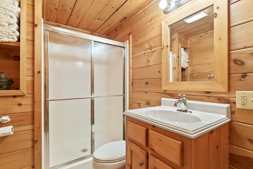131 Toccoa Overlook Lane, Blue Ridge GA 30513 - Photo