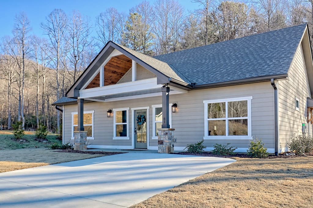 61 Mctyeire Drive, Young Harris GA 30582 - Photo