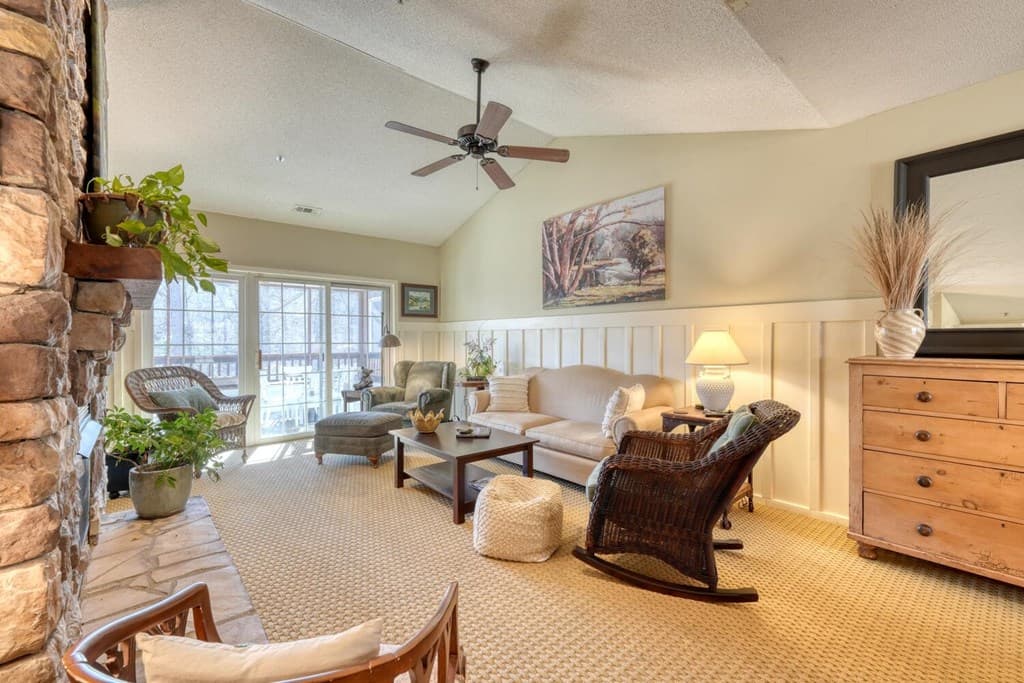 92 Glen Eagle Ct B303, Clayton GA 30525 - Photo
