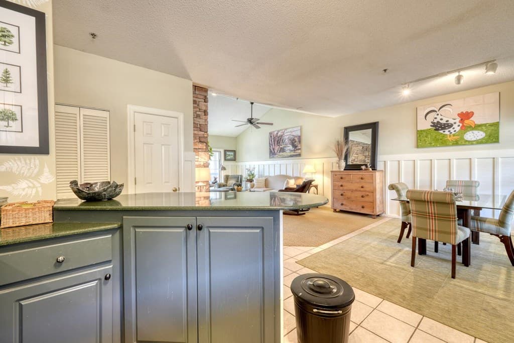 92 Glen Eagle Ct B303, Clayton GA 30525 - Photo