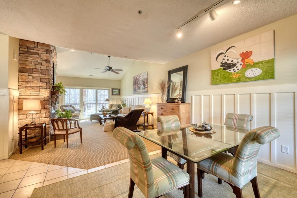92 Glen Eagle Ct B303, Clayton GA 30525 - Photo