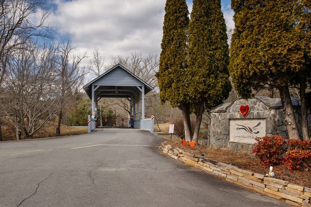 105 River Road, Cherry Log GA 30522 - Photo