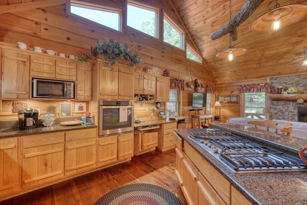885 Tomahawk Trail, Blairsville GA 30512 - Photo