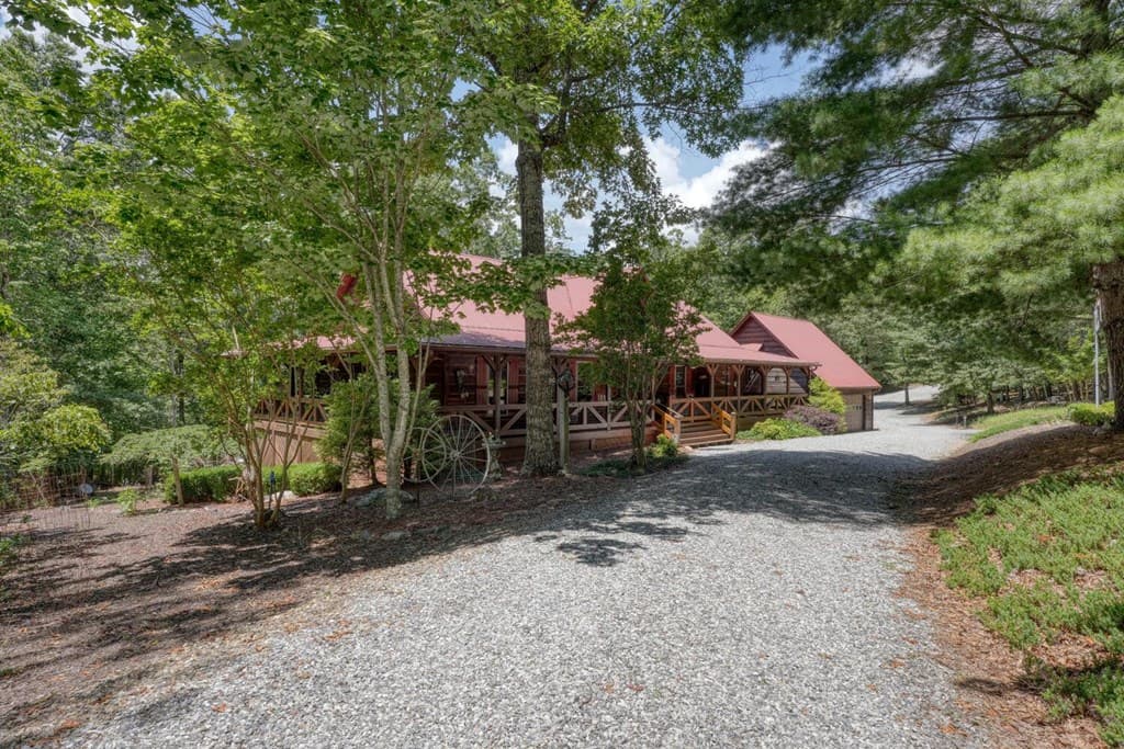 885 Tomahawk Trail, Blairsville GA 30512 - Photo