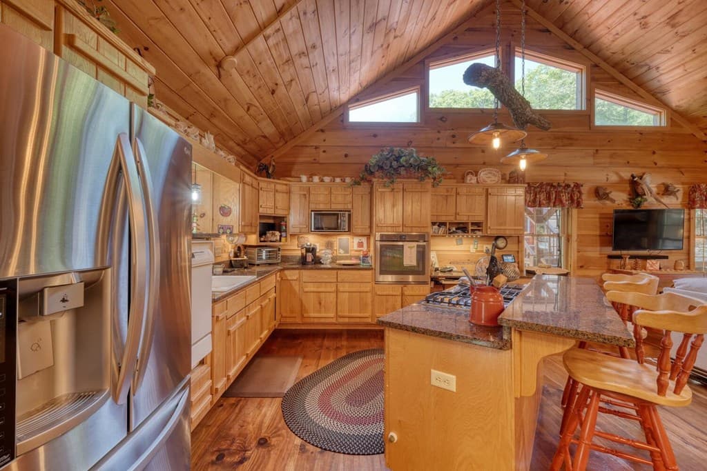 885 Tomahawk Trail, Blairsville GA 30512 - Photo