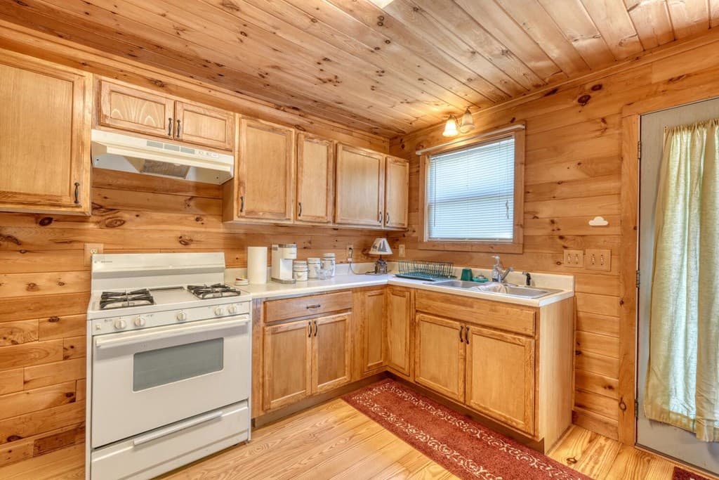 885 Tomahawk Trail, Blairsville GA 30512 - Photo