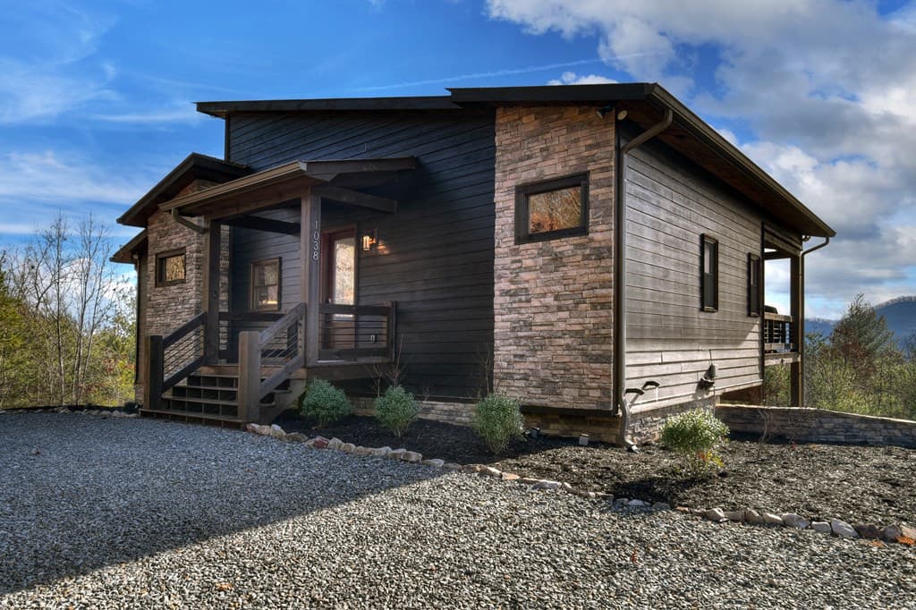 1038 Synacia Drive, Mineral Bluff GA 30559 - Photo